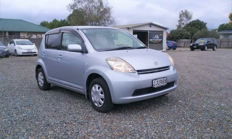 2006 Daihatsu Boon Silver - LRC Motors